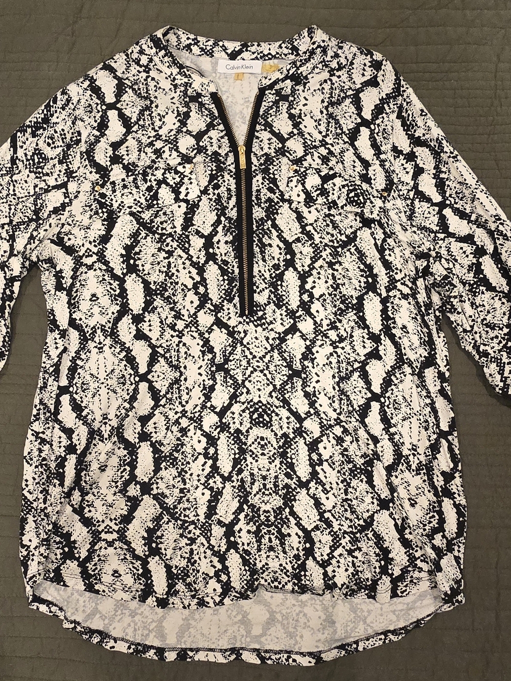 Calvin Klein Women’s Black & White Snake-Print Zip Pullover